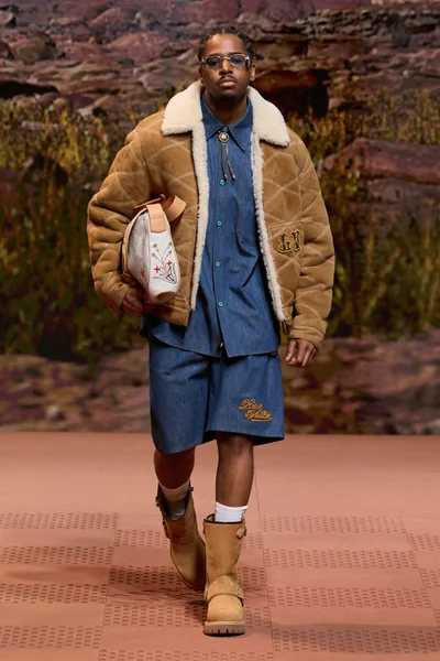 Look 44